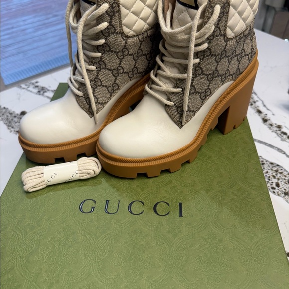 Gucci Women's Platform Lace-Up Boots in Cream and Brown - Picture 2 of 14